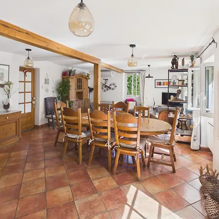 Charmante Maison Familiale Avec Piscine Pour 7 *